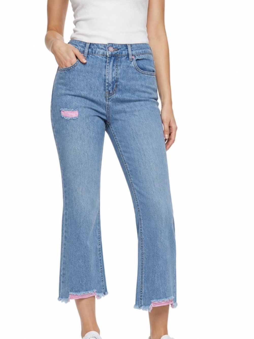 Charlie B Cropped Flare Jeans Pink Frayed Hem NWT Size 4